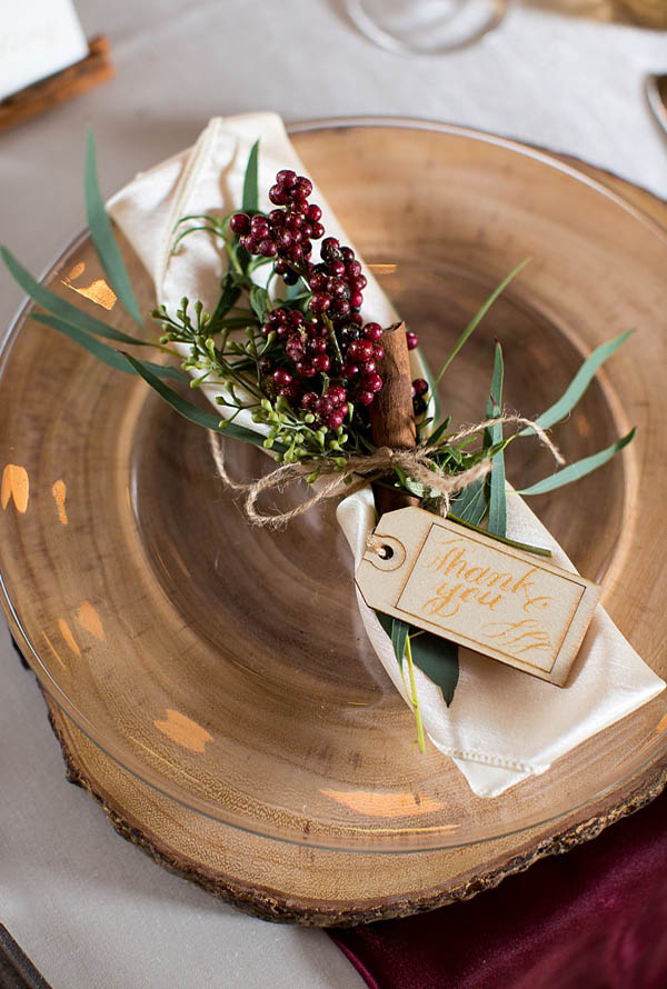 Rustic Christmas Table Setting That You Have To Check Out