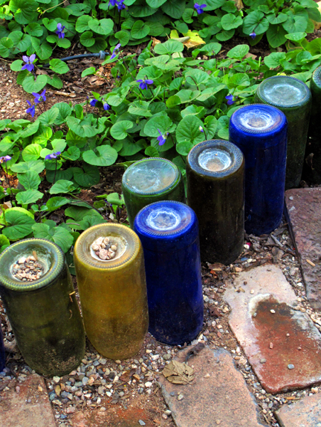 20+ Ideas of How to Enhance Your Garden with Glass Bottles - Page 2 of 3