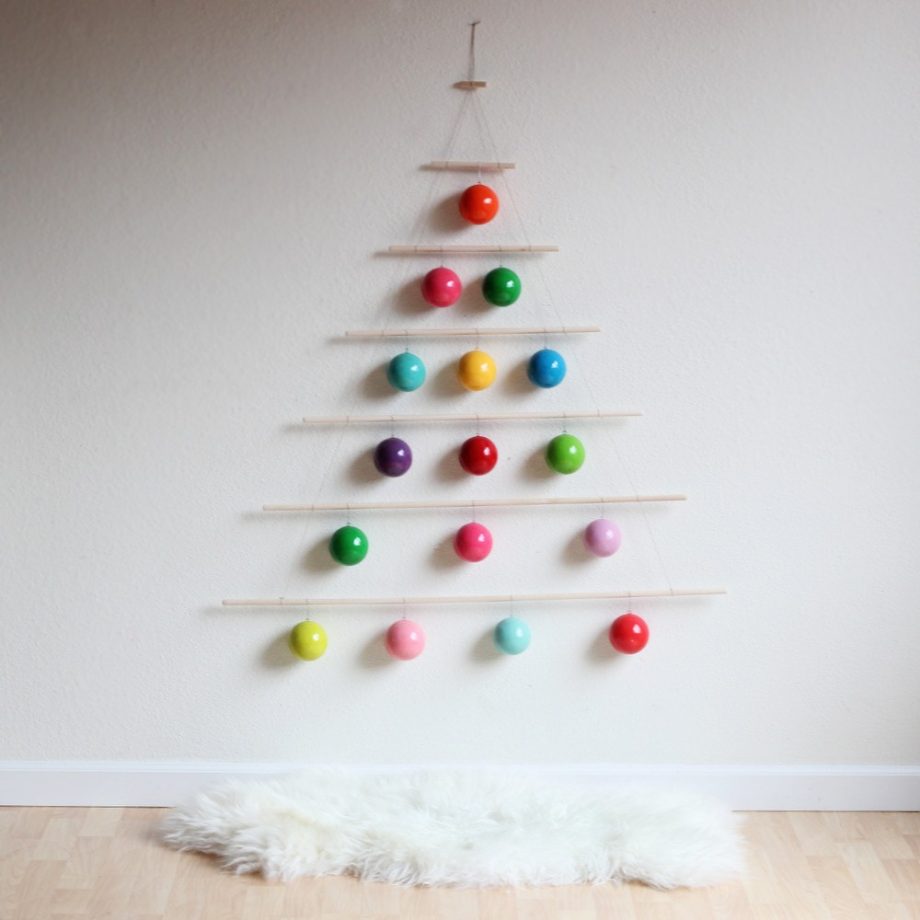 15 SpaceSaving Christmas Trees That Will Impress You Page 3 of 3
