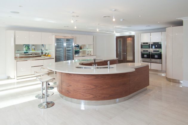 20 Modern Kitchens With Curved Kitchen Islands