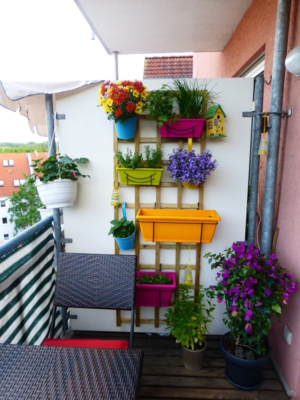 balcony planter space saving source