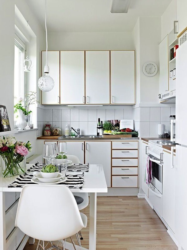 10 Impressive Kitchen Designs for Those Who Live in a Tiny Box - Page 2