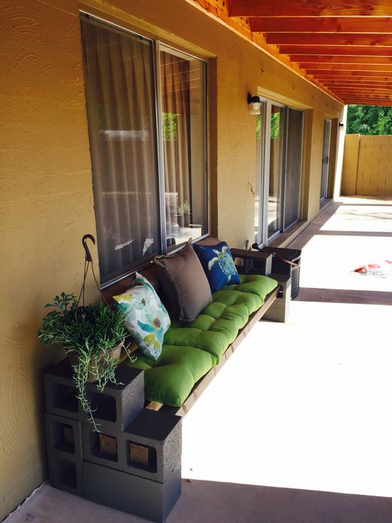 Super Easy DIY Benches for Your Yard You Should Not Miss