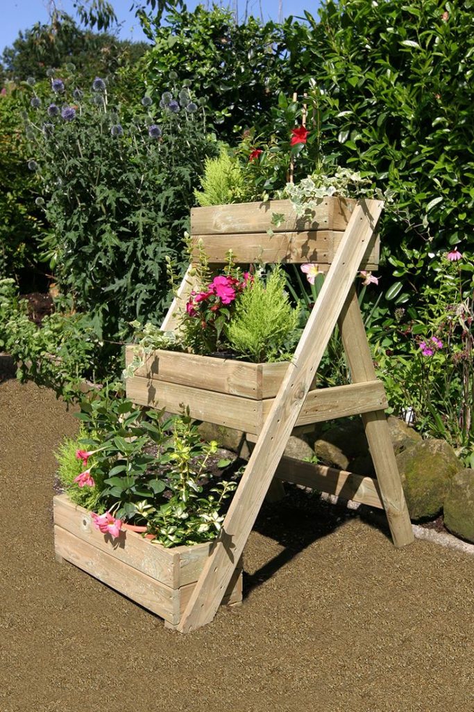 Amazing Wooden Planters You Will Love To See In Your Yard