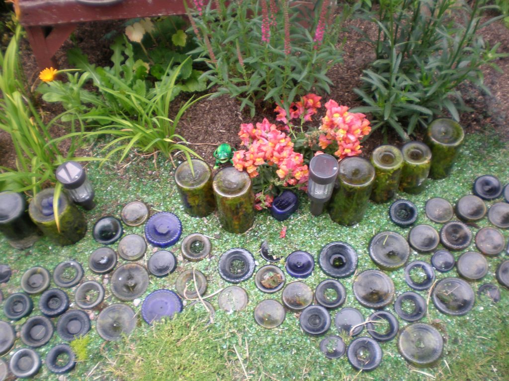 Amazing Bottle Paths For Your Garden