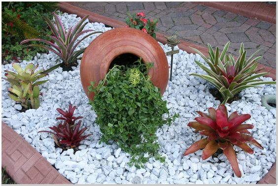 wonderful landscaping ideas with white pebbles and stones