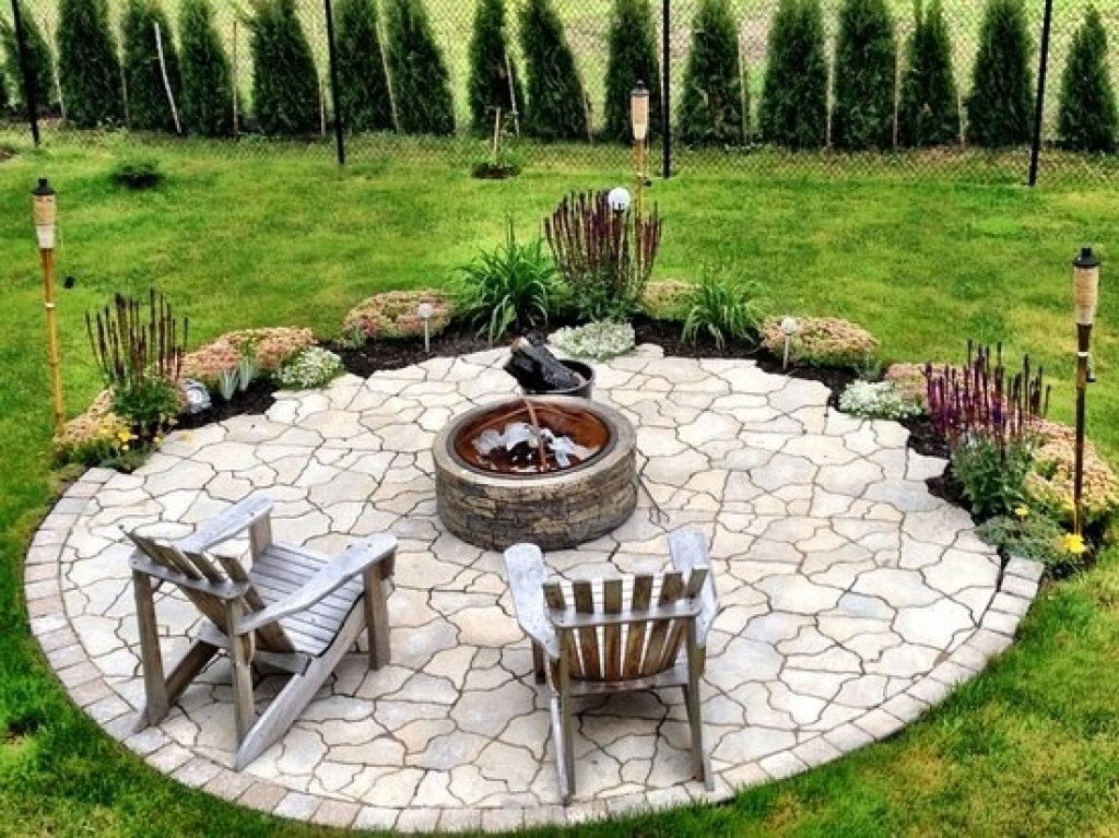 Inviting Round Fire Pit Areas For Your Utmost Relaxation