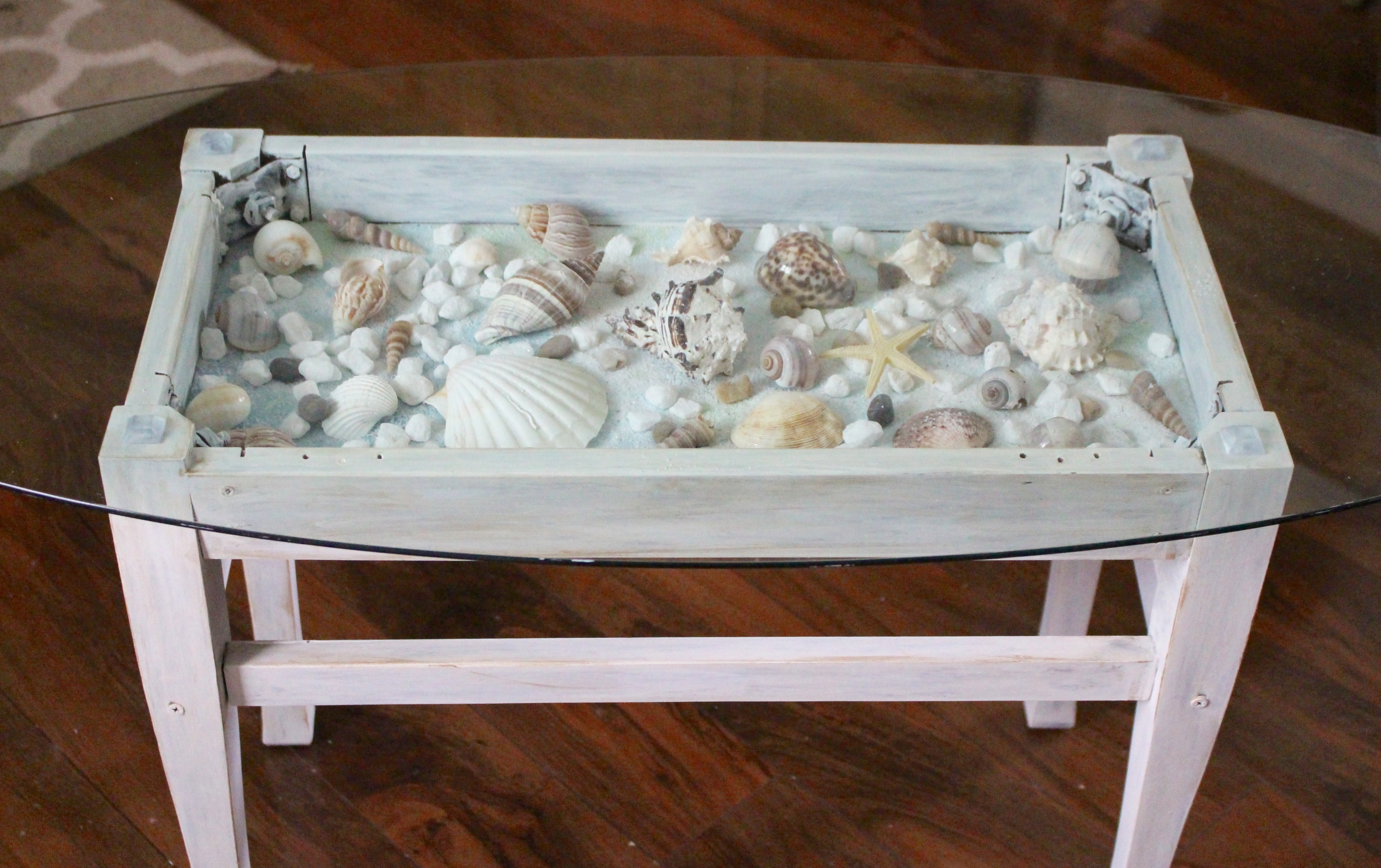 Beautiful DIY Shell Decor To Make This Summer - Page 2 of 2