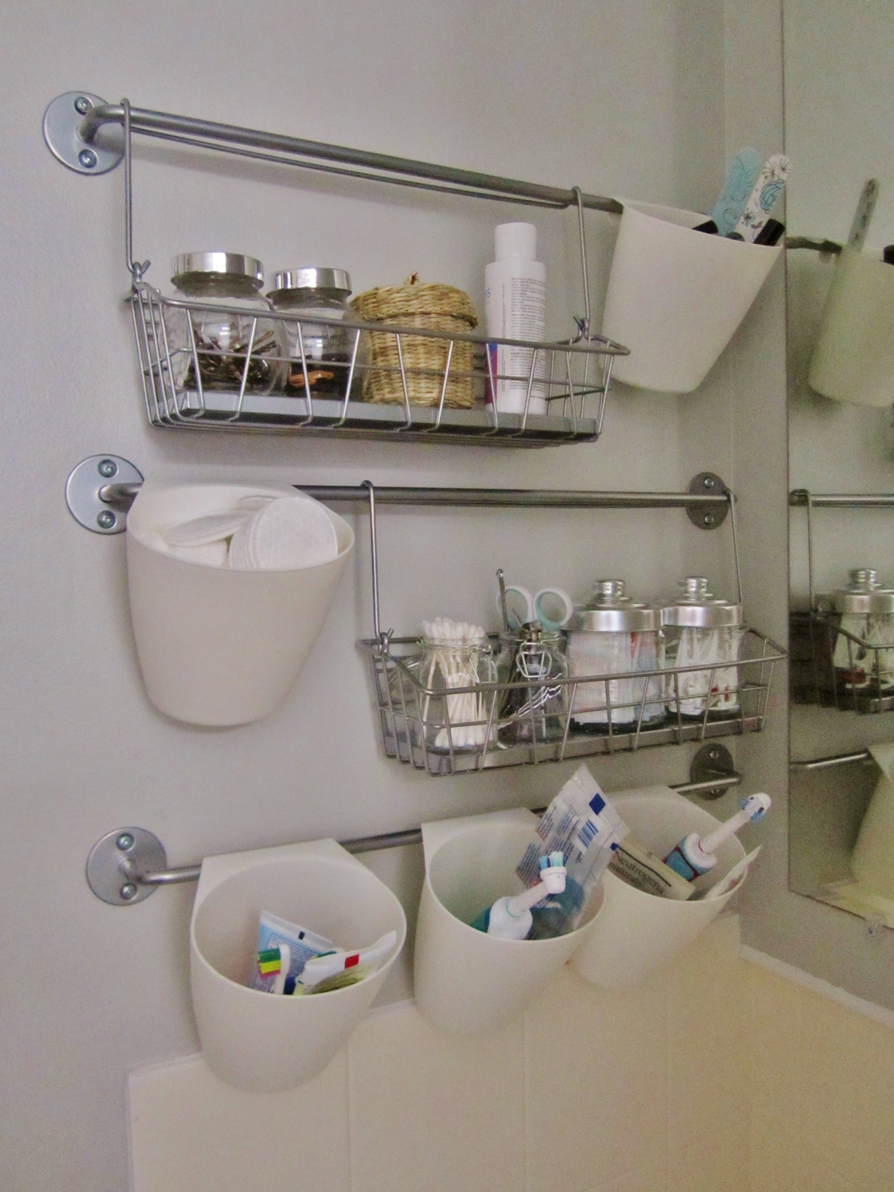 Small Bathroom Storage Solutions That Are Absolutely Genius - Page 2 of 2