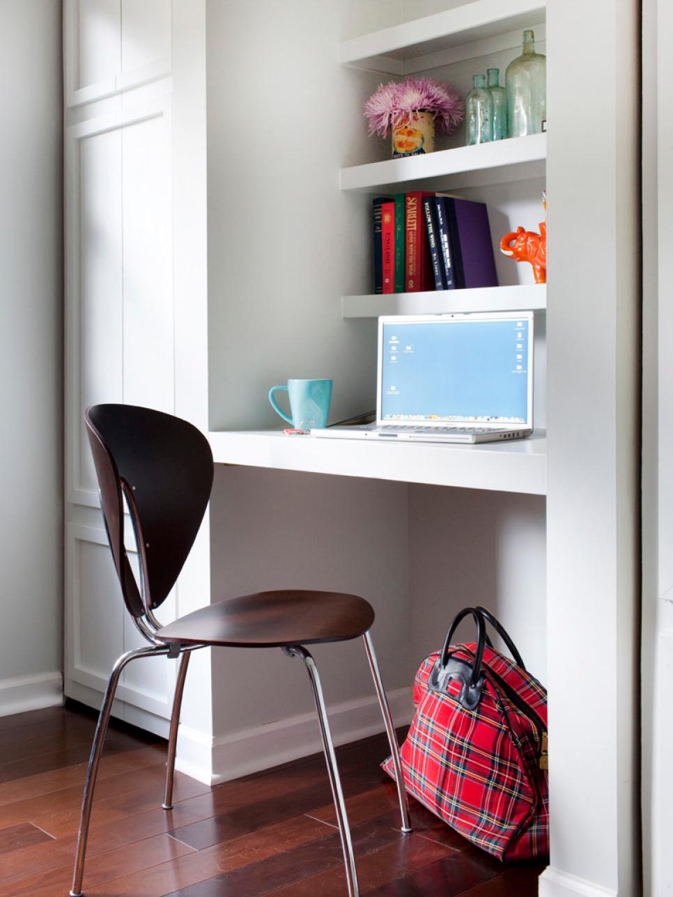 Office Desk In Living Room Ideas - Where To Put Your Desk In Your Home Office