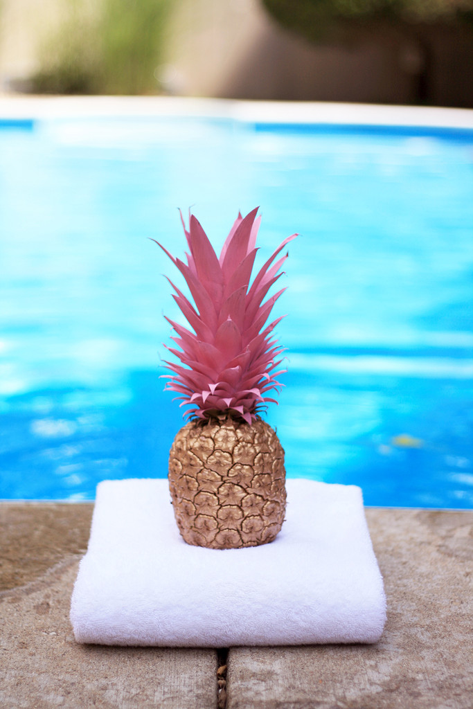 Spray Paint Pineapple Is Easy And Cheap Decor That Anyone Can Make