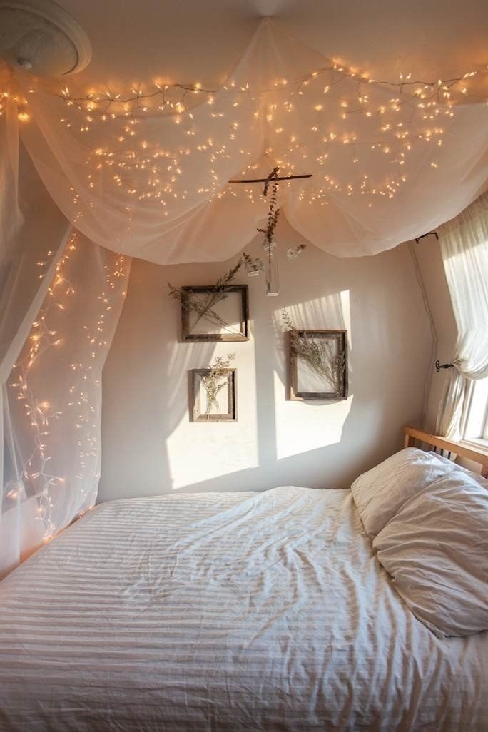 Cheap String Lights Decor For Making Your Bedroom Cozy