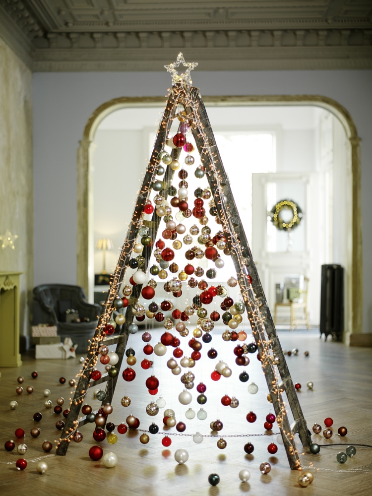 Creative Christmas Tree Alternatives That Anyone Can Make - Page 2 of 3