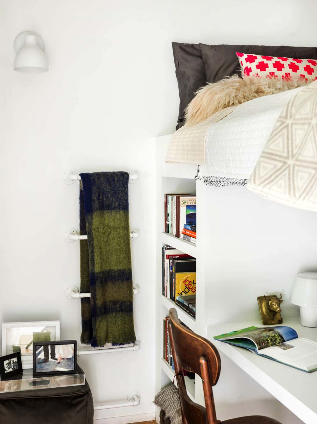 Lovable Mini Bedrooms That Feature Big Comfort