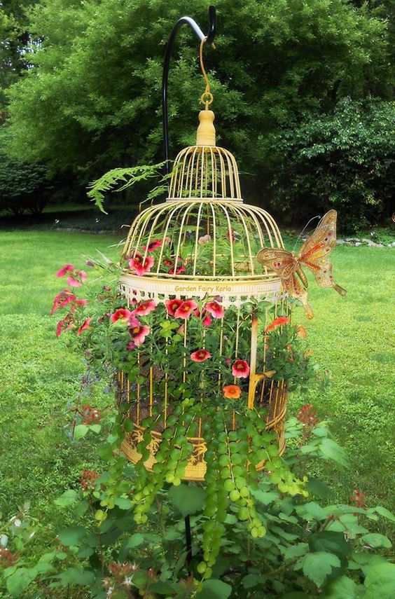 cage planters bird garden hanging planter birdcage gardens cages decor outdoor flower gardening diy decorative pots source fairy space spectacular