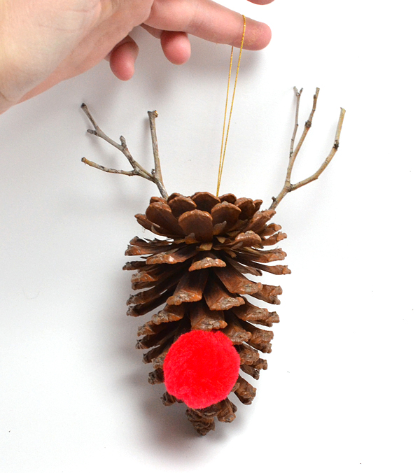 011-pine-cone-christmas-ornaments-momspark