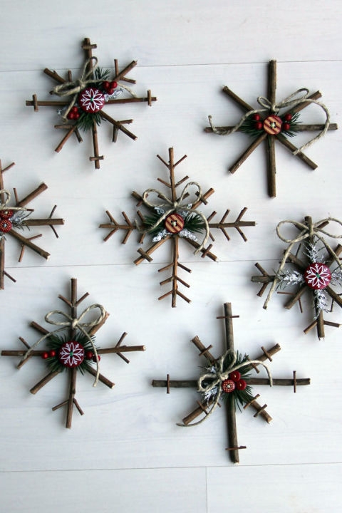 50 Homemade Christmas Ornaments Diy Crafts With Christmas Tree - Fashion | Dress | Gown
