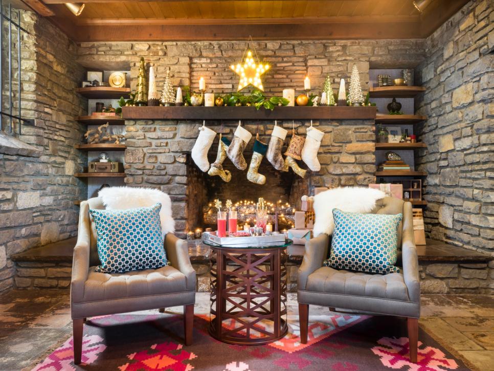 excellent-traditional-house-interior-applying-decorating-ideas-for-christmas-with-socks-on-fireplace-mantel