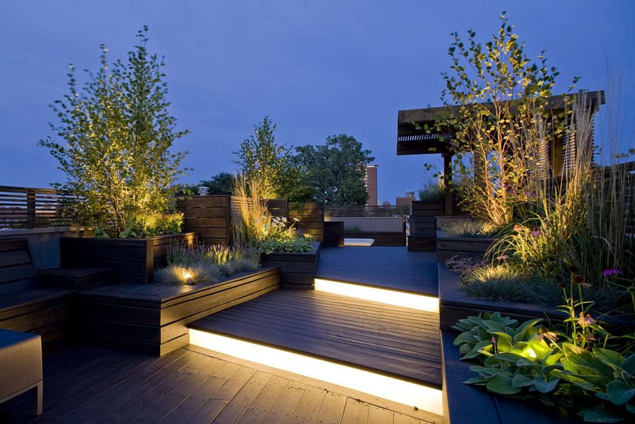 25 Absolutely Awesome Outdoor Lighting Ideas Page 3 Of 4   Floating Deck 920x614 