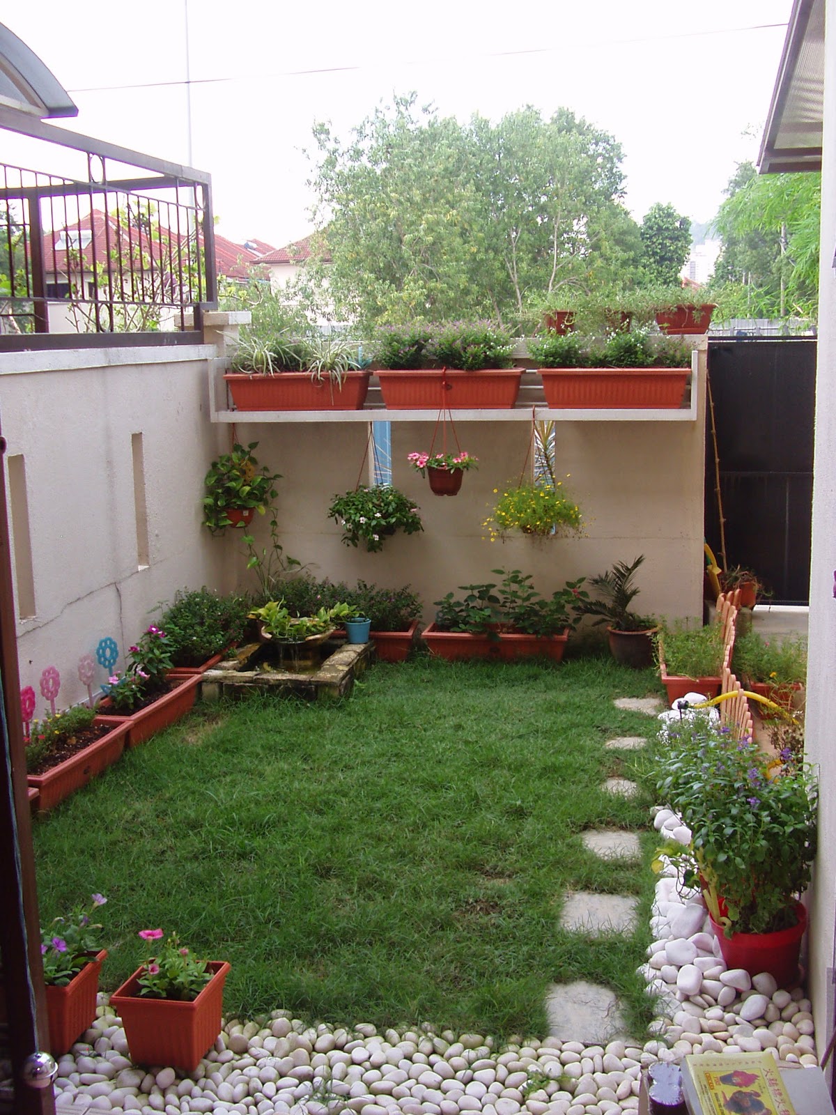 backyards taman mica mici belakang gradina idei gradini curte amenajare flori inspirasi peluza decorata piatra amenajari minimalis poze fazer spatiu