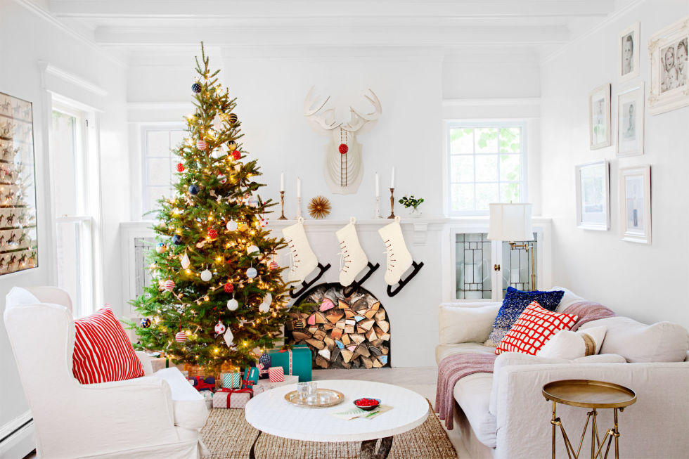 merry-white-living-room-1215