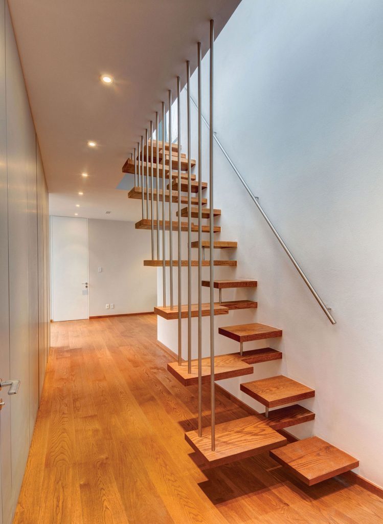 unusual stairs floating design 749x1024