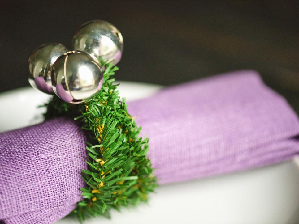 original_bpf-holiday-house_hgtv_entertaining_napkin-rings_faux-tree-trimming_h-jpg-rend-hgtvcom-966-725