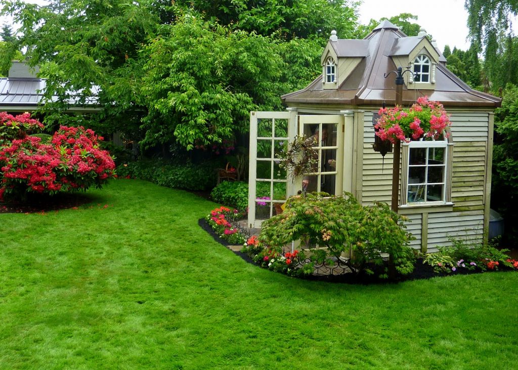 gardens-for-small-houses-bill-house-plans