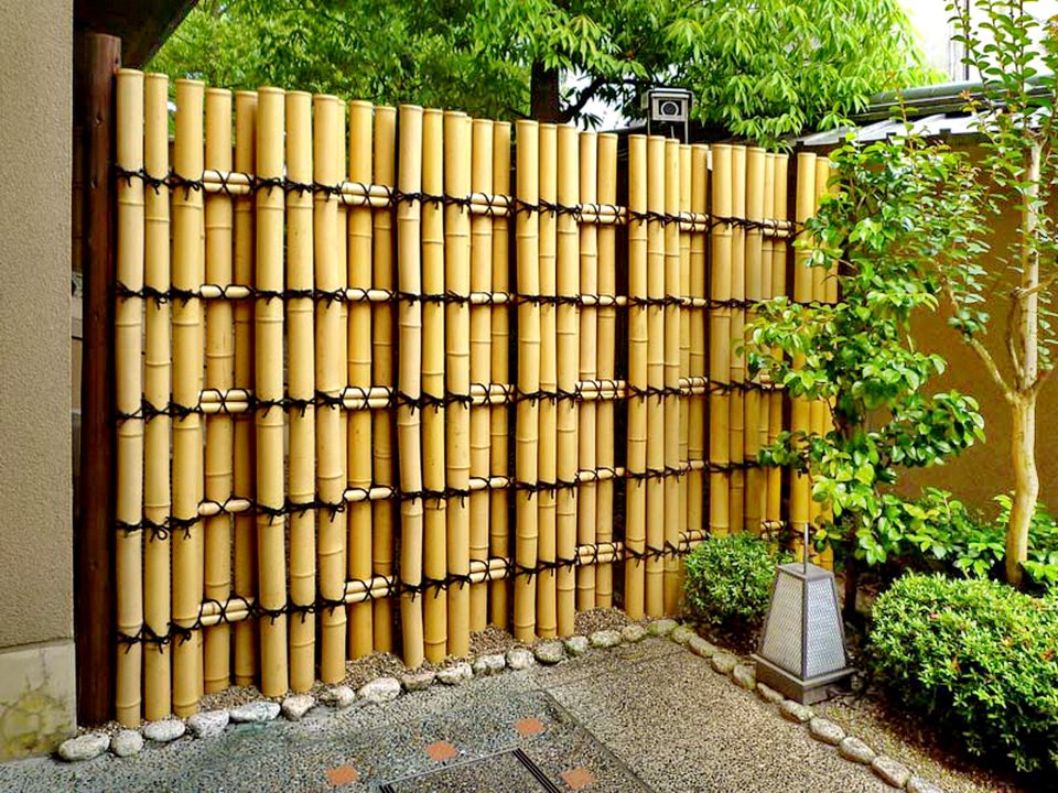 Take a Peek at the Most Beautiful Bamboo Fences - Page 2 of 2
