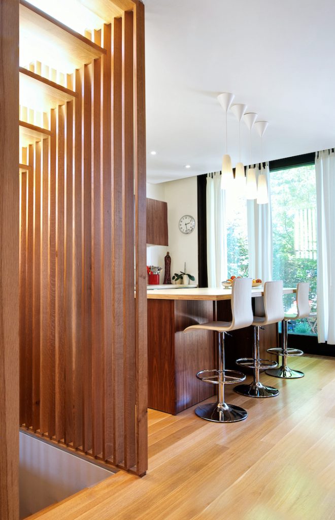 Wood Slat Room Dividers To Add Warmth To Your Home - Page 2 of 3