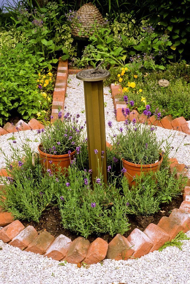 Amazingly Good Garden Edging Ideas That You Have To See - Page 2 of 3