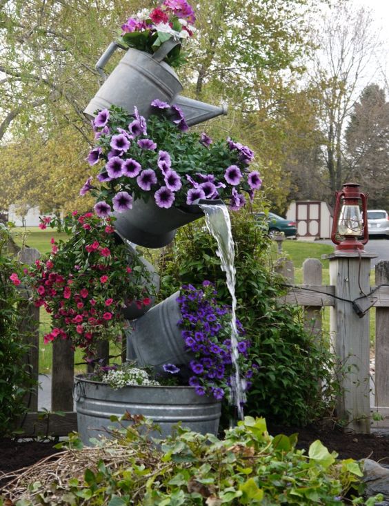 Absolutely Amazing Topsy Turvy Planters You Must See Page 2 Of 2