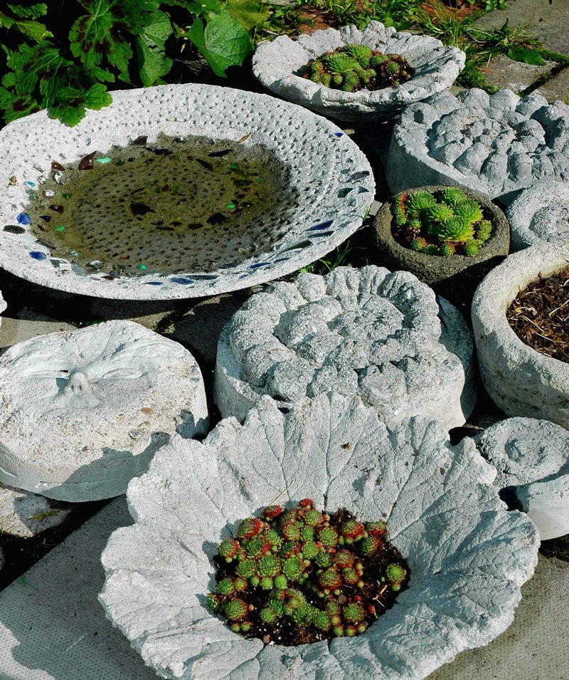 DIY Concrete Garden Decor That Will Steal The Show For Sure - Page 2 of 2