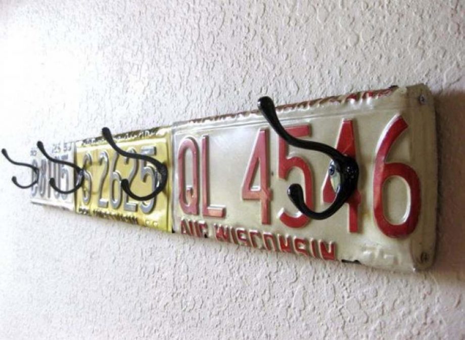15 Cool Things That You Can Make With Old License Plates Page 2 of 2