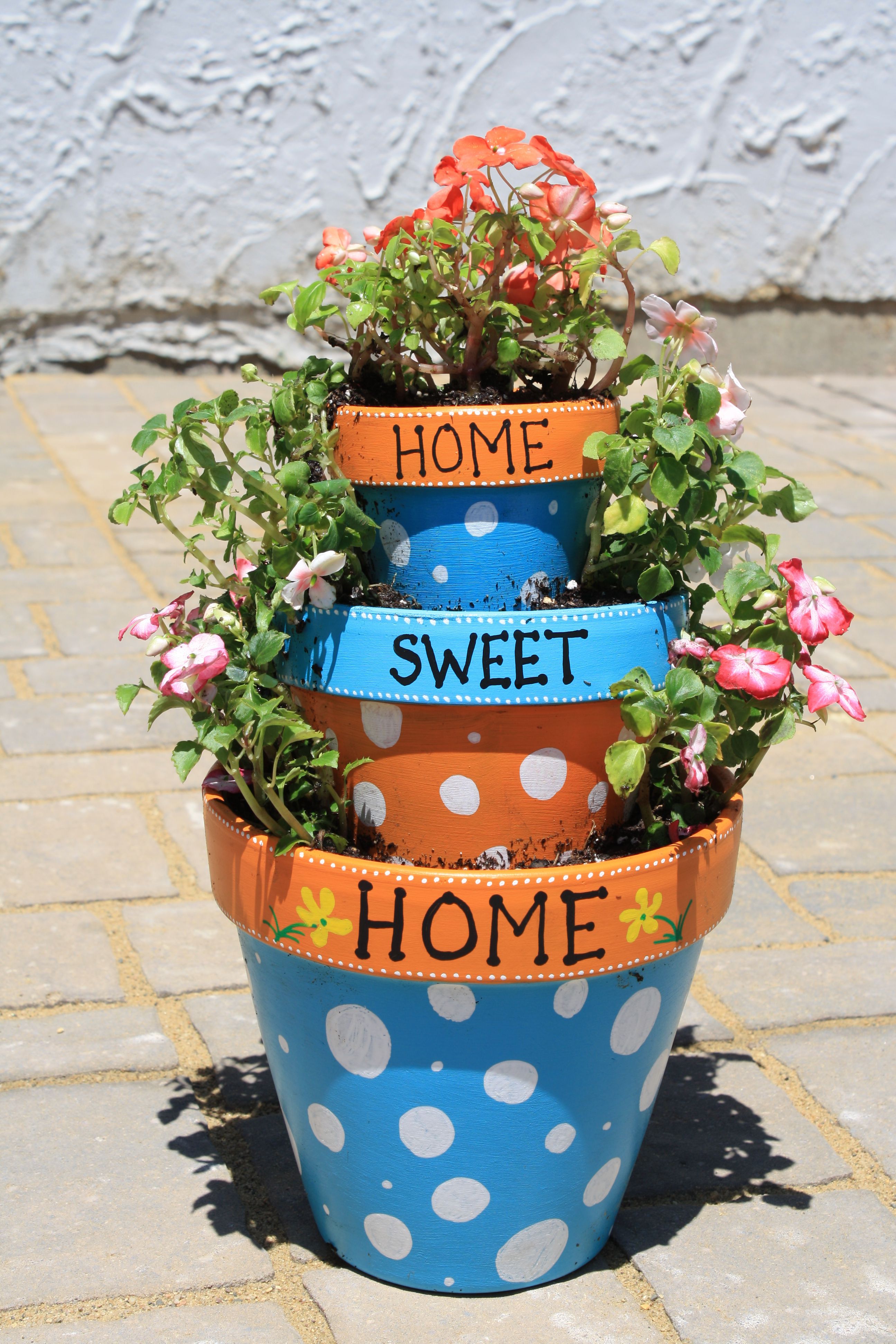 Tiered Planter Ideas That You Can Easily Make With Clay Pots   Clay Pot Ideas 1 