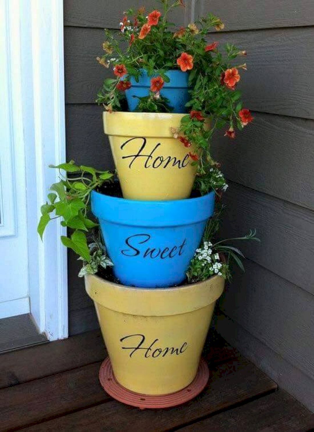 Flowers In Clay Pots at Amber Williams blog