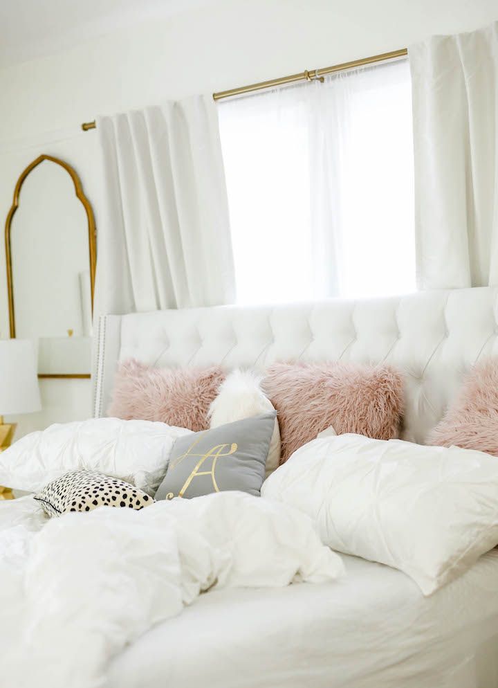 Fascinating Lady Bedroom Decor To Add Stylish Note In Yours