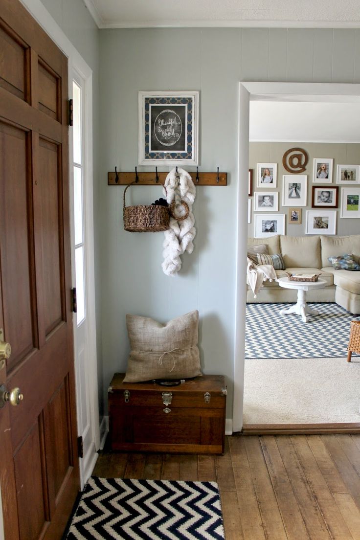 Small Entryway Ideas To Make The Tiny Space Functional ...