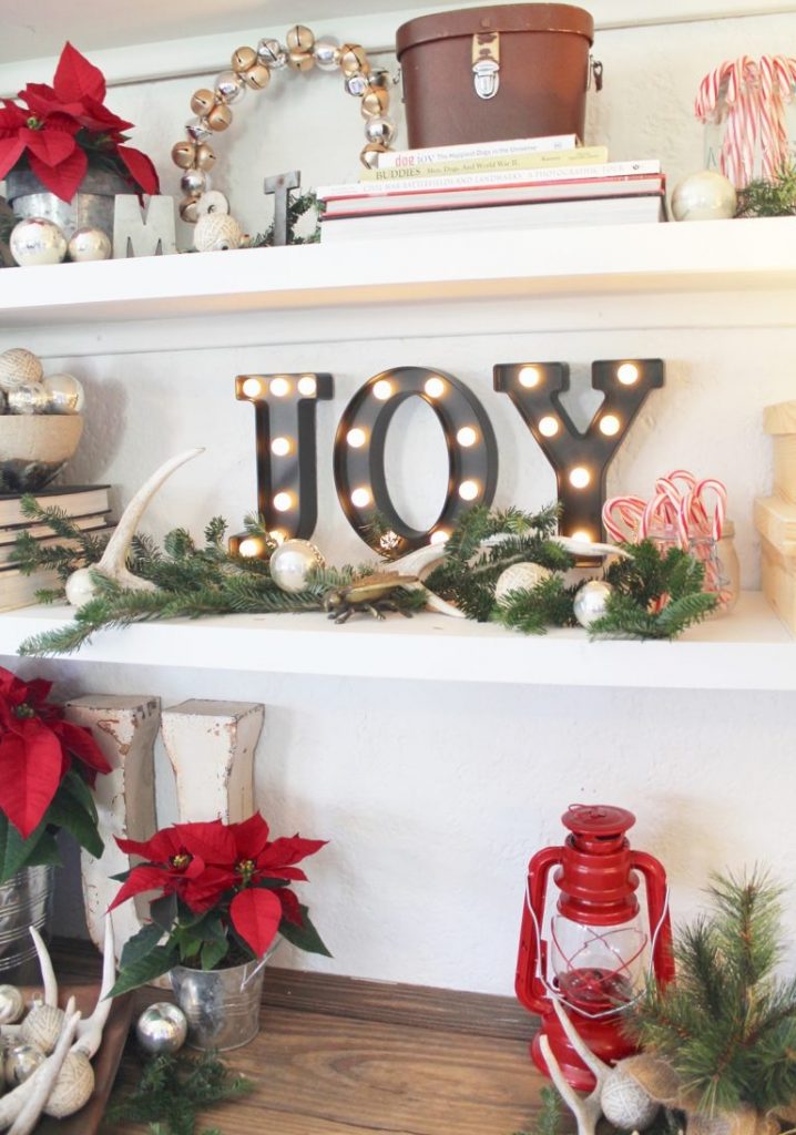 You Can't Stop Staring At These Stunning Christmas Shelf Decor Ideas ...