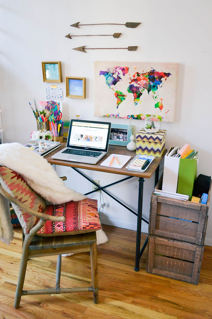 25 Trendy Boho Home Office Decor Ideas - Shelterness