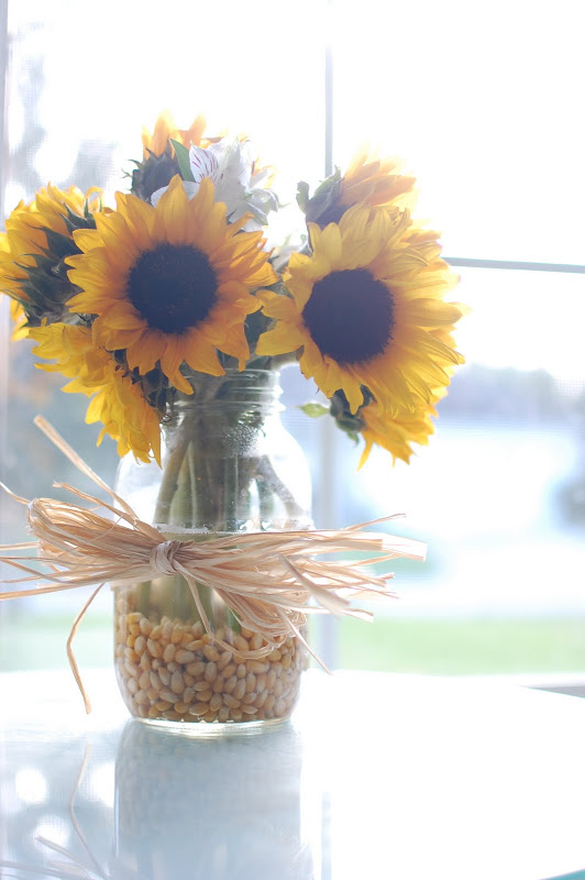 Beautiful Sunflower Decor Ideas For Your Summer Events