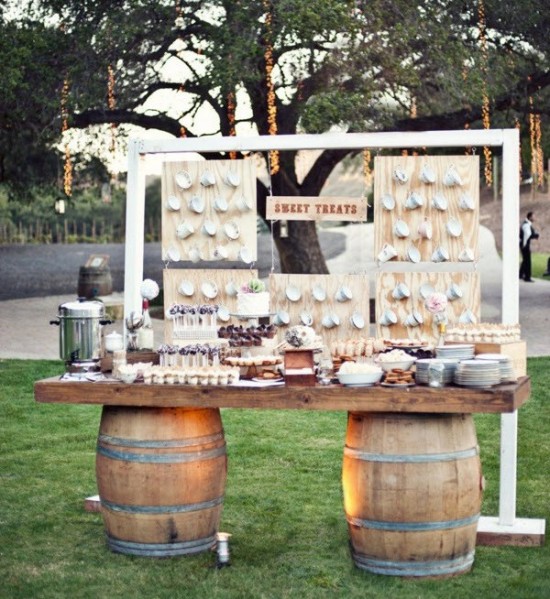 Rustic Wedding Bar Ideas That You Can DIY