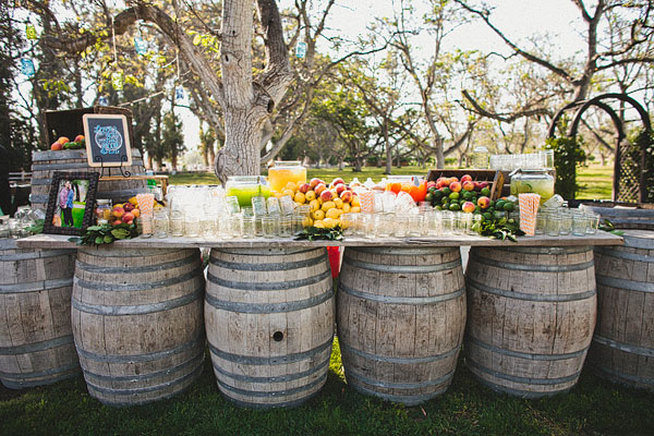 Rustic Wedding Bar Ideas That You Can DIY