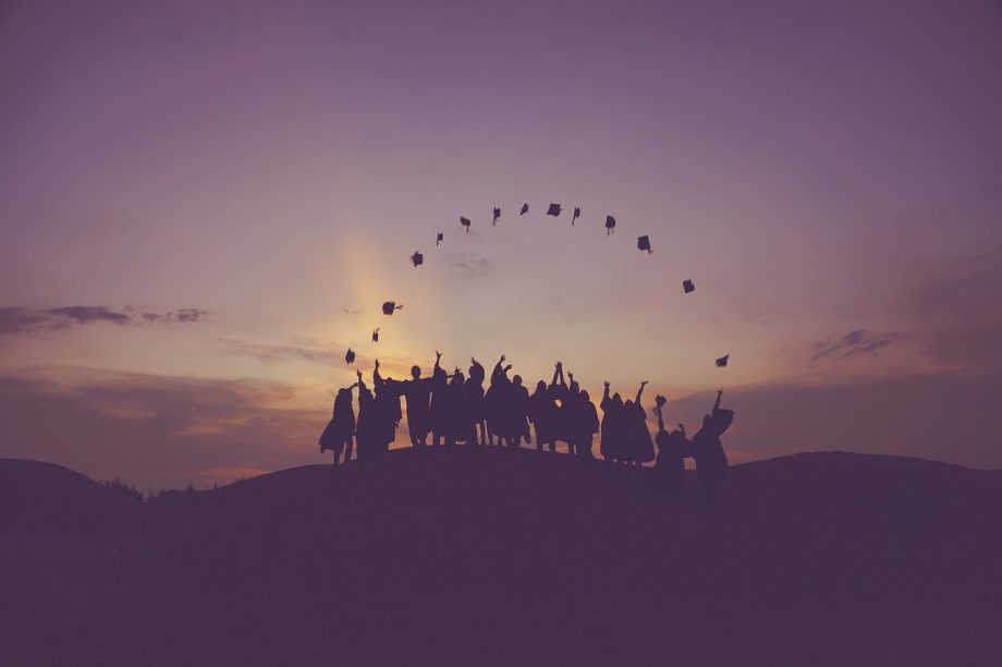 6 Tips for Your Graduation Party