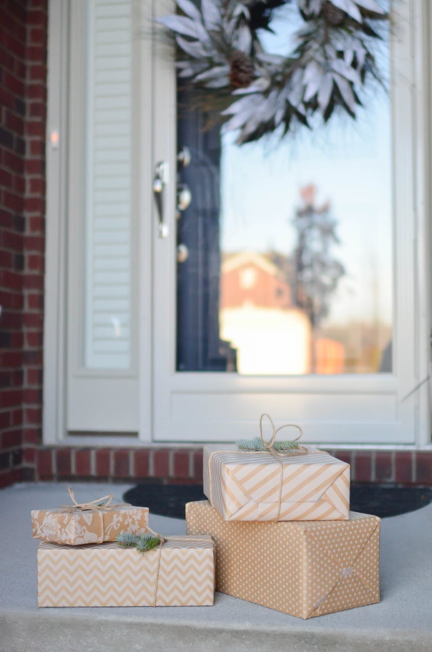 4 House Warming Gift Ideas for the New Home Owner