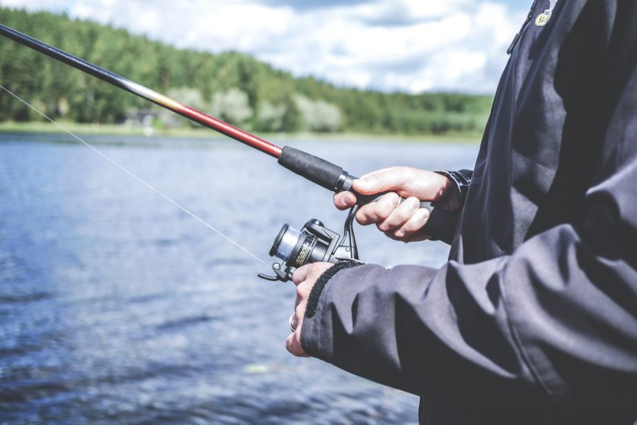 4 Must Have Things To Bring During A Rainy Fishing Expedition