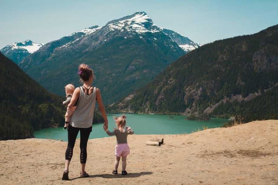The Best Packing Tips for Moms on Vacation