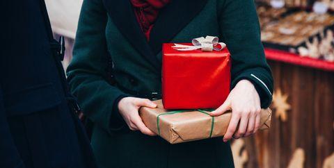 10 Ideas On How To Earn Money For Christmas Gifts In A Short Time