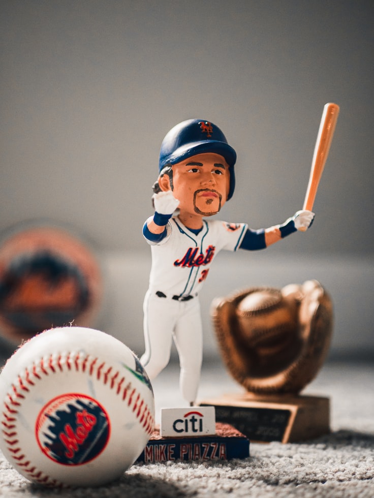 5 Best Uses For Personalized Bobbleheads